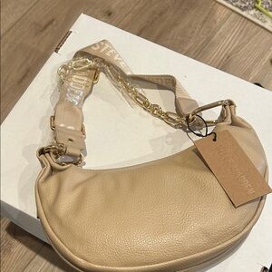 Steve Madden Tan Shoulder Bag with Gold Chain